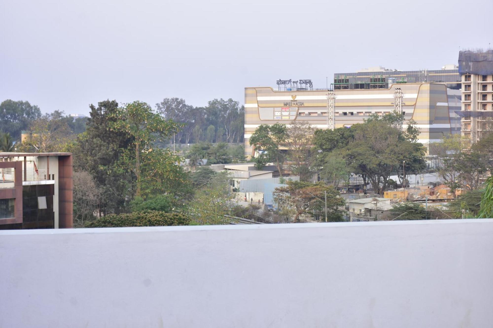 Hotel Sunroof Suites บังกาลอร์ ภายนอก รูปภาพ